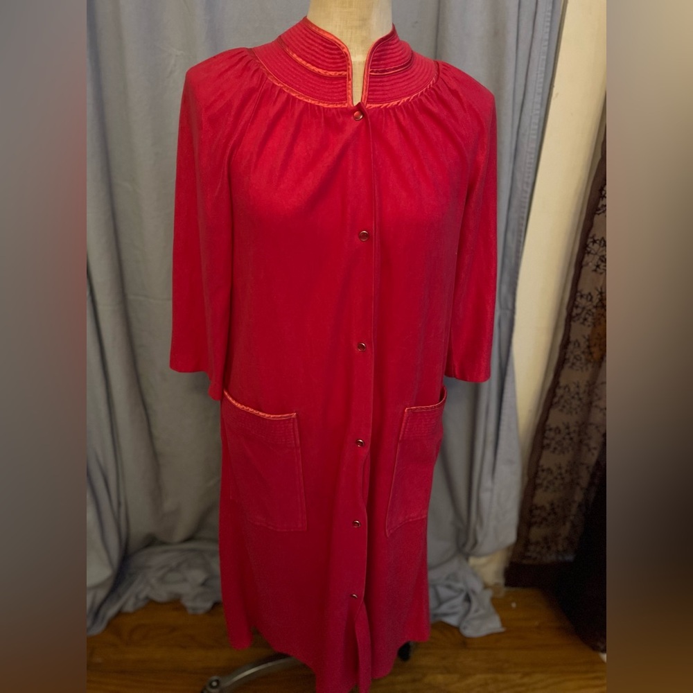 Vandemere robe/ small/ full front snap/ pink/ vintage/ made in USA
